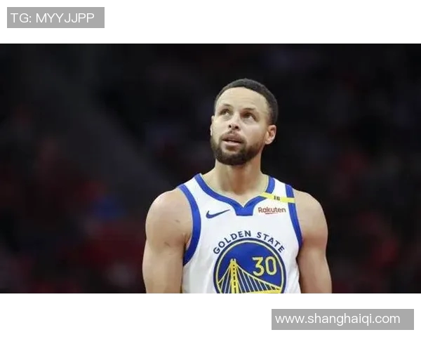 库里正式签约火箭队,成为球队新一任控卫核心 库里正式签约火箭队,成为球队新一任控卫核心